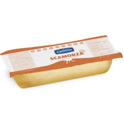 Latteria Sorrentina údená Scamorza 2000g thumbnail-3